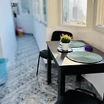 Sholiday 1 Bedroom Balcony &free Parking Apartment