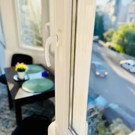 Sholiday 1 Bedroom Balcony &free Parking *