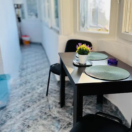 Sholiday 1 Bedroom Balcony &free Parking Apartman