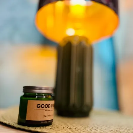 Sholiday 1 Bedroom Balcony &free Parking *