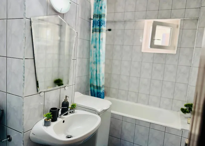 Sholiday 1 Bedroom Balcony &free Parking *