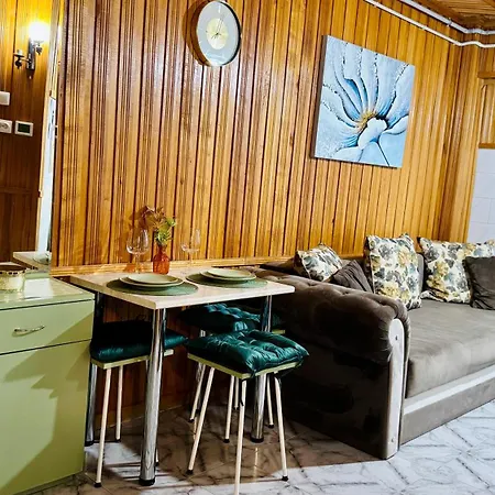 Daire Sholiday 1 Bedroom Balcony &free Parking